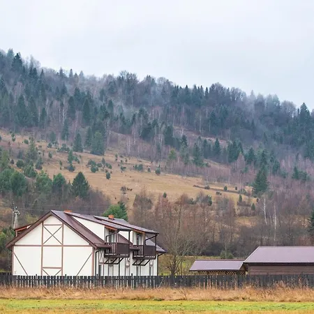 під горбком Дом отдыха