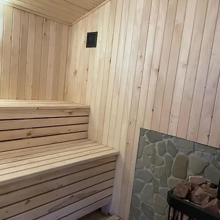 під горбком Дом отдыха